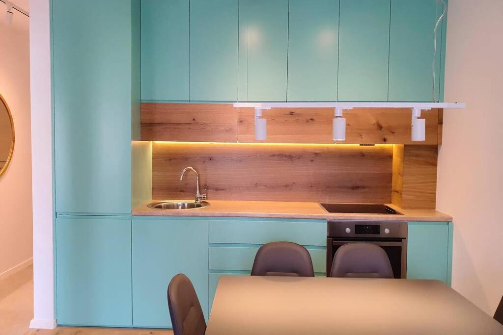 Luxury Green Apartment พริสตีนา ภายนอก รูปภาพ
