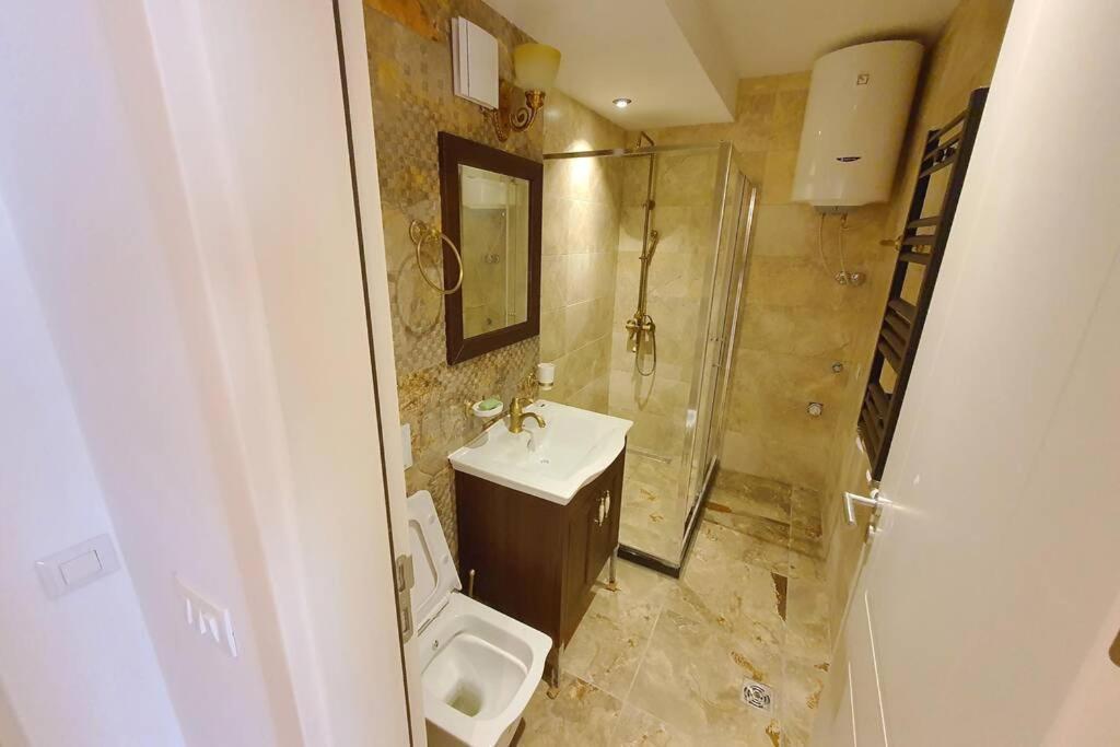 Luxury Green Apartment พริสตีนา ภายนอก รูปภาพ