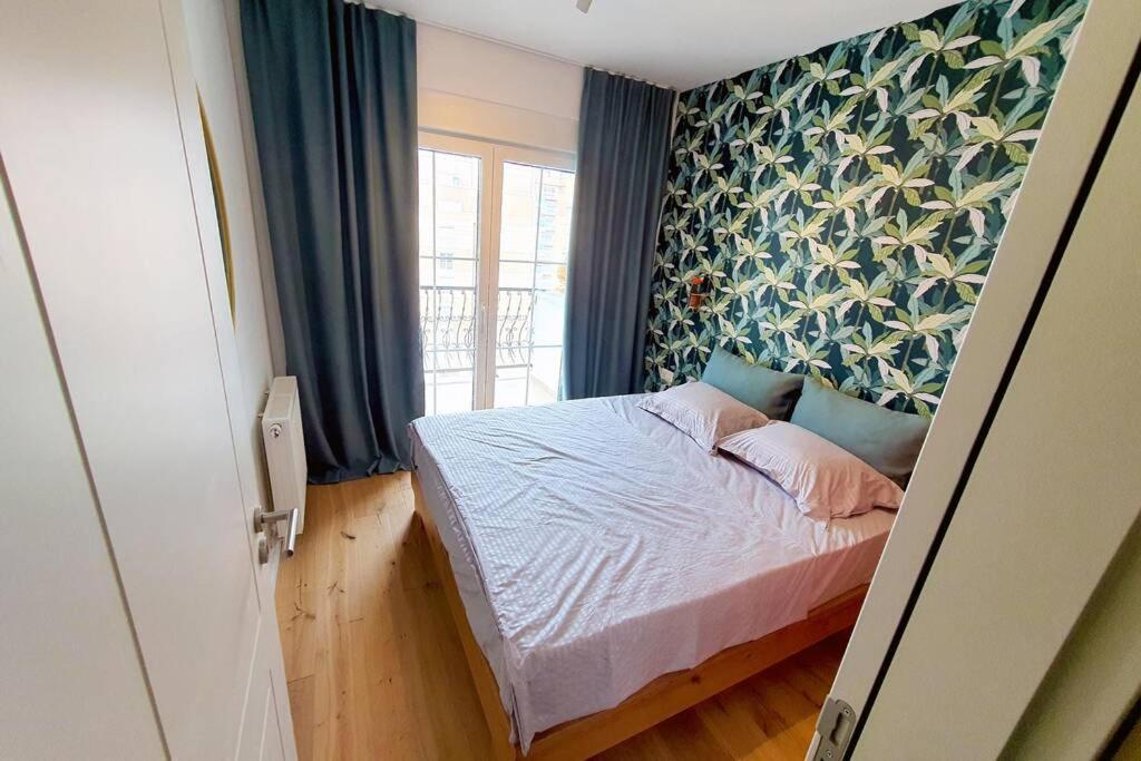 Luxury Green Apartment พริสตีนา ภายนอก รูปภาพ