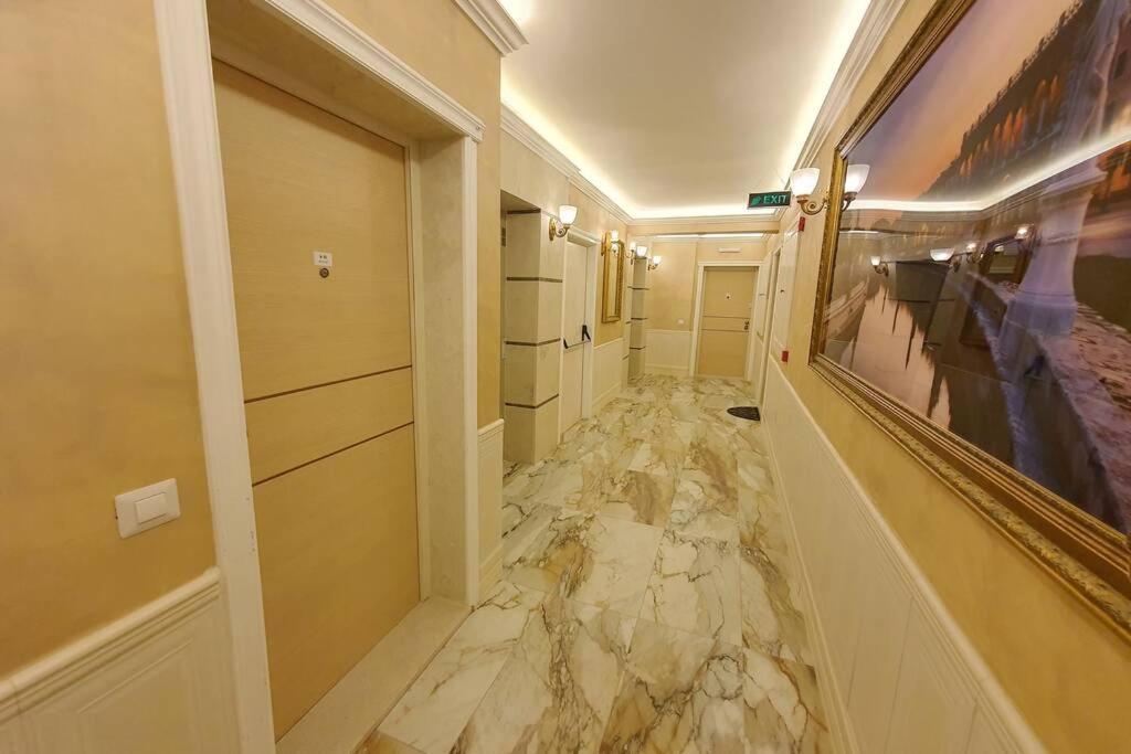 Luxury Green Apartment พริสตีนา ภายนอก รูปภาพ